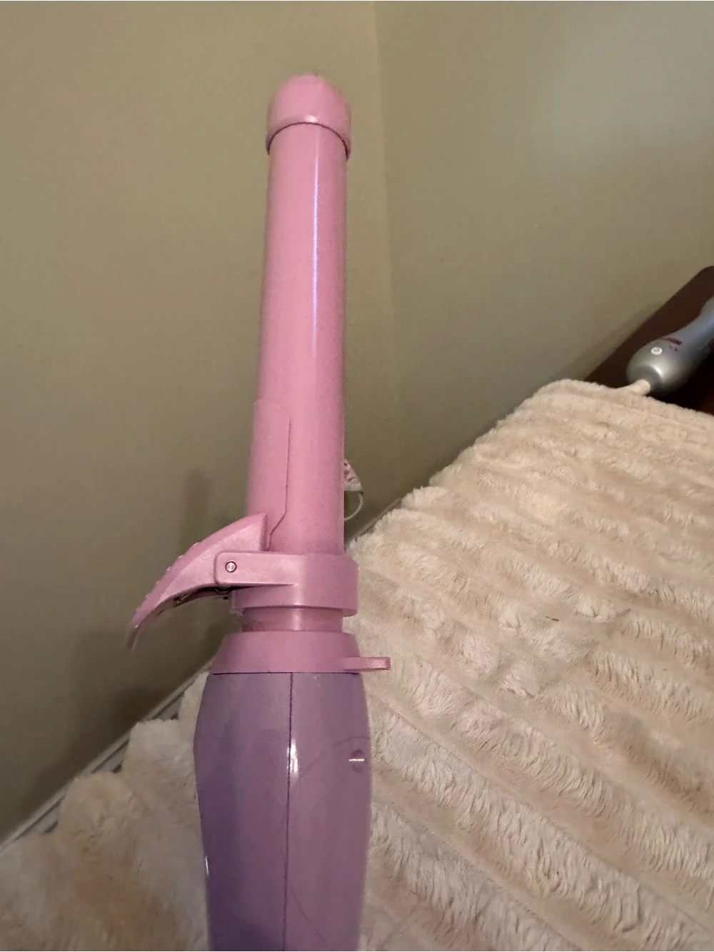 BEACHWAVER B1 Pink Lavender Curling Wand